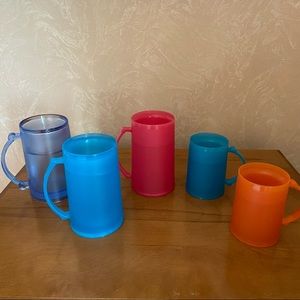 Frosted beverage mugs